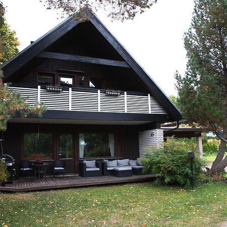 Villa Jupperi Espoossa Экстерьер фото