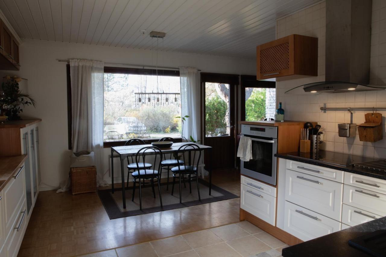 Villa Jupperi Espoossa Экстерьер фото